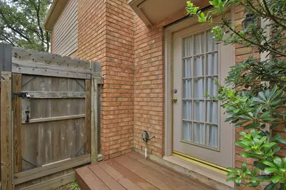 13618 Shadow Falls Ct, Houston, TX 77059 - Photo 46
