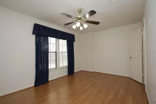13618 Shadow Falls Ct, Houston, TX 77059 - Photo 34