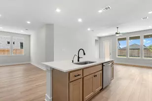 14947 Clover Mdw Ln, Montgomery, TX 77316 - Photo 6