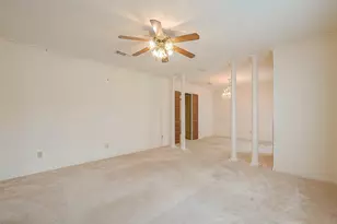 8706 Tavistock Dr, Houston, TX 77031 - Photo 4