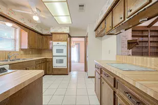 8706 Tavistock Dr, Houston, TX 77031 - Photo 10