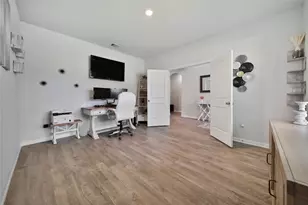 16102 Hidalgo St, Conroe, TX 77303 - Photo 6