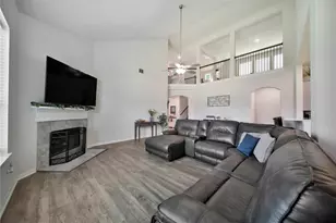 16102 Hidalgo St, Conroe, TX 77303 - Photo 8
