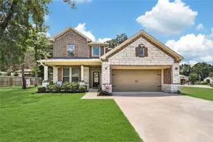 16102 Hidalgo St, Conroe, TX 77303 - Photo 1