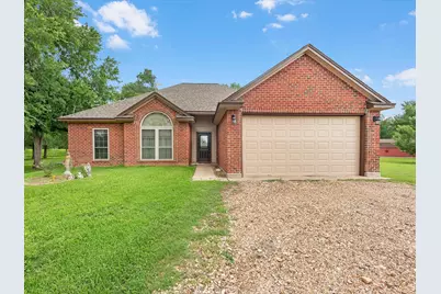 530 Chisolm Trail, Wallis, TX 77485 - Photo 22