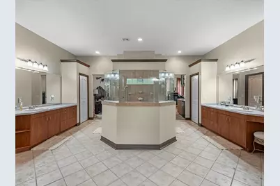 530 Chisolm Trail, Wallis, TX 77485 - Photo 16