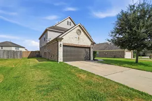 2714 Finwood Drive, Rosenberg, TX 77471 - Photo 2