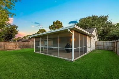 16438 Camino Del Sol Drive, Houston, TX 77083 - Photo 20