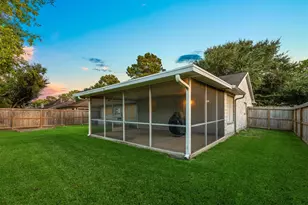 16438 Camino Del Sol Dr, Houston, TX 77083 - Photo 20