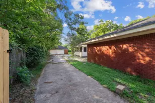 7333 Cayton St, Houston, TX 77061 - Photo 42