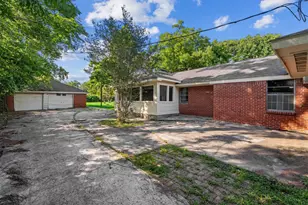 7333 Cayton St, Houston, TX 77061 - Photo 44