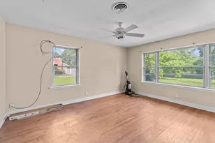 7333 Cayton St, Houston, TX 77061 - Photo 6
