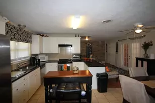 7333 Cayton St, Houston, TX 77061 - Photo 2