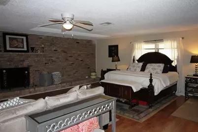 7333 Cayton Street, Houston, TX 77061 - Photo 8