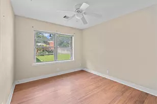 7333 Cayton St, Houston, TX 77061 - Photo 20