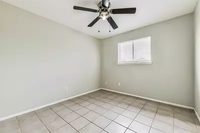 521 29th Avenue N, Texas City, TX 77590 - Photo 12