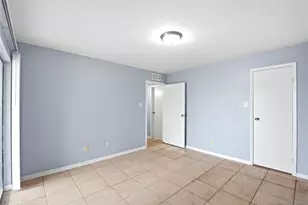 8918 Bissonnet St, Houston, TX 77074 - Photo 12