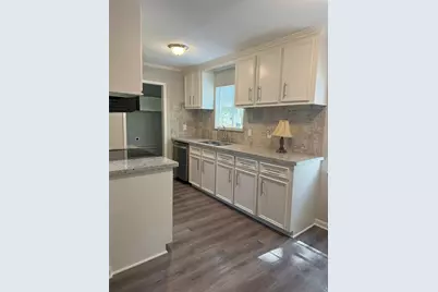 410 Shirlington Road, Conroe, TX 77316 - Photo 6