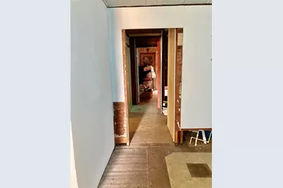 205 E Elliott Street, Beeville, TX 78102 - Photo 4