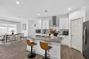 12812 Tokenhouse Ln, Houston, TX 77047 - Photo 2