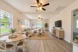 1109 4th St, Palacios, TX 77465 - Photo 12