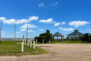 1109 4th St, Palacios, TX 77465 - Photo 20