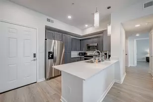 2445 Shadow View Ln, Houston, TX 77077 - Photo 10