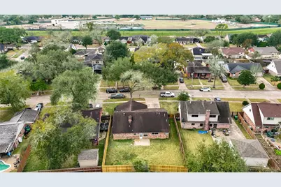 12510 Hunting Brook Drive, Houston, TX 77099 - Photo 40