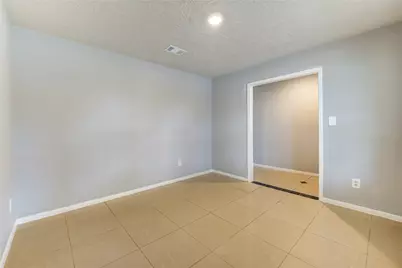 12510 Hunting Brook Drive, Houston, TX 77099 - Photo 12