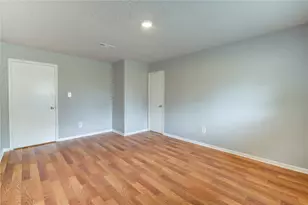 12510 Hunting Brook Dr, Houston, TX 77099 - Photo 28