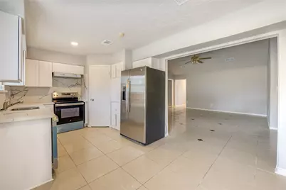 12510 Hunting Brook Drive, Houston, TX 77099 - Photo 24