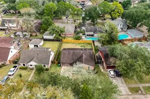 12510 Hunting Brook Dr, Houston, TX 77099 - Photo 38