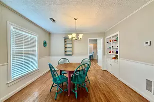 2401 Centennial St, Liberty, TX 77575 - Photo 8