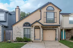 5718 Fargo Dr, Dickinson, TX 77539 - Photo 1