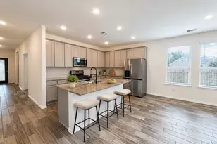 31307 Black Frst Xing, Fulshear, TX 77441 - Photo 4