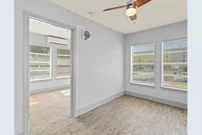 305 Roberts Street #9, Houston, TX 77003 - Photo 4