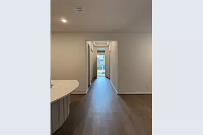2127 Villa Flora Lane, Friendswood, TX 77546 - Photo 4