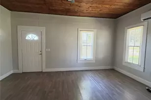 5922 Railroad St, Wallis, TX 77485 - Photo 6