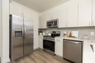 1690 North Loop #479, Houston, TX 77009 - Photo 6