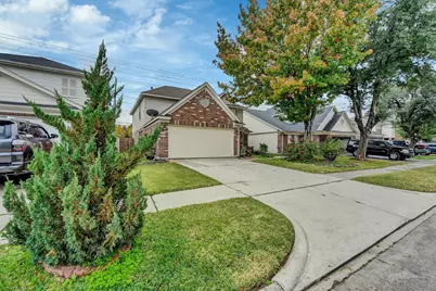 2215 Hadden Hollow Drive, Houston, TX 77067 - Photo 2