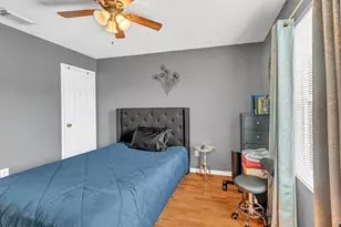 2215 Hadden Hollow Dr, Houston, TX 77067 - Photo 22