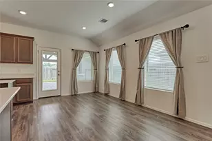 211 Garnett St, Magnolia, TX 77354 - Photo 16