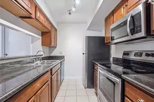10110 Forum W Dr, Houston, TX 77036 - Photo 8