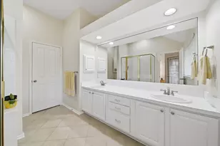 74 E Lakeridge Dr, The Woodlands, TX 77381 - Photo 30
