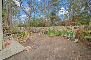 74 E Lakeridge Dr, The Woodlands, TX 77381 - Photo 32