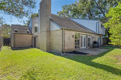 10218 Burgoyne Road, Houston, TX 77042 - Photo 42