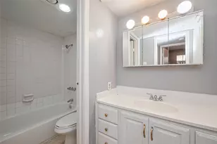 9090 S Braeswood Blvd, Houston, TX 77074 - Photo 30