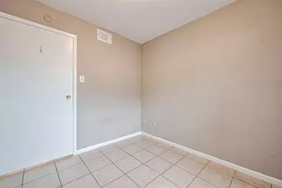 9090 S Braeswood Boulevard #43, Houston, TX 77074 - Photo 24
