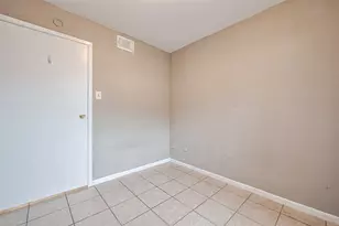 9090 S Braeswood Blvd, Houston, TX 77074 - Photo 24