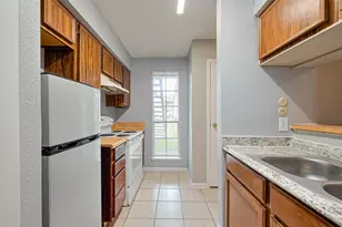 9090 S Braeswood Blvd, Houston, TX 77074 - Photo 20